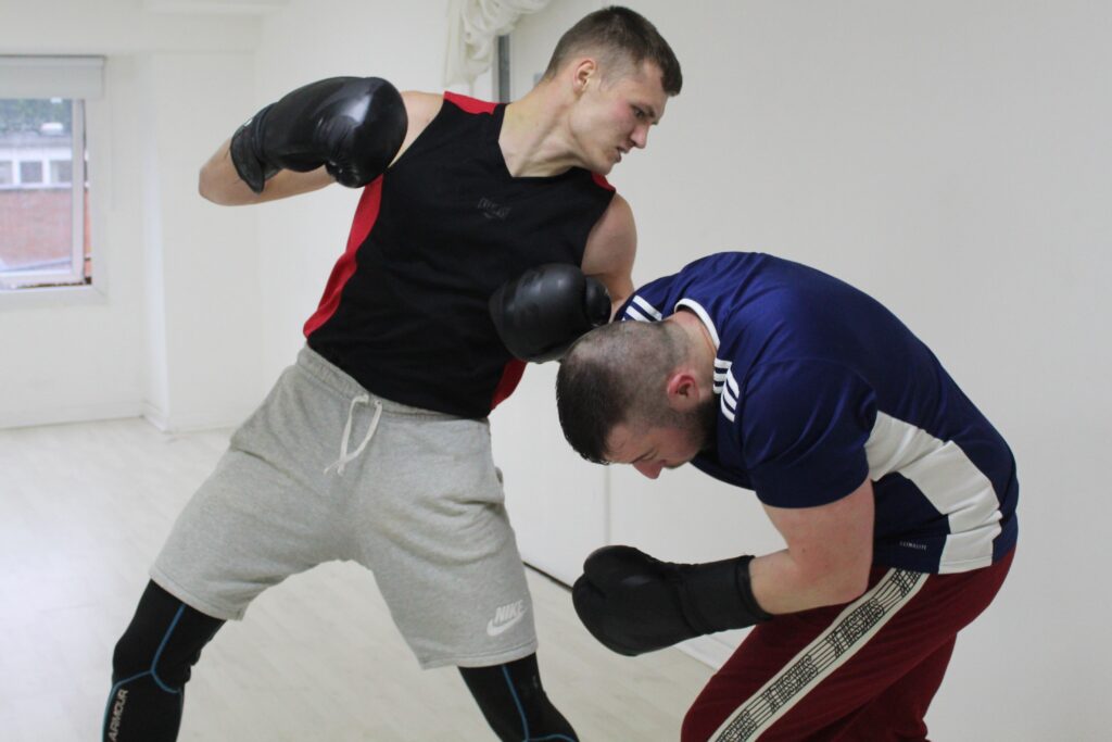 two-boxers-brawling