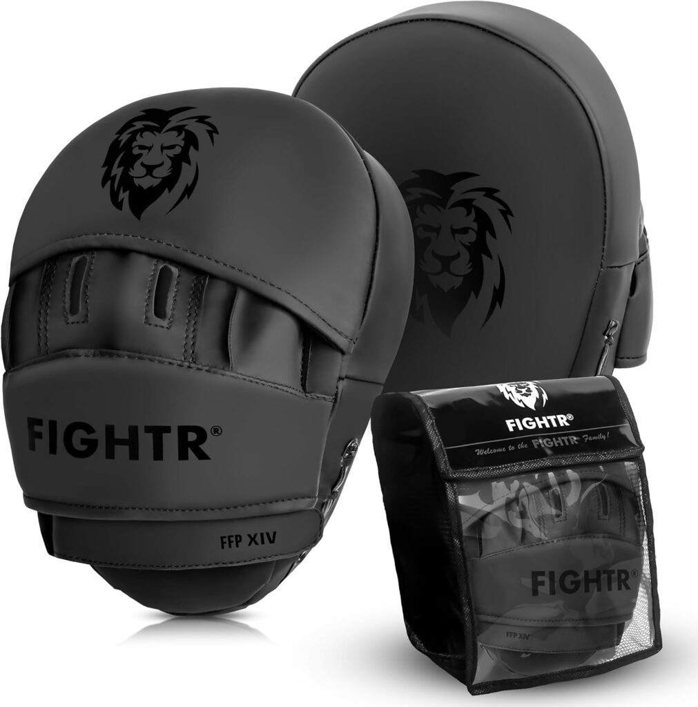 The faux leather boxing mitts from the brand FIGHTR.